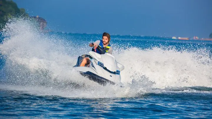 Jet ski pour débutants : tout ce qu’il faut savoir !
