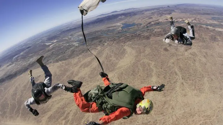 Sports extrêmes : tout sur le vol en wingsuit