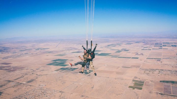 Comment convaincre votre mère que le parachutisme est sûr ?