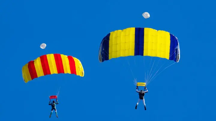 Wingsuit en tandem : une expérience unique au monde qui vous fera planer comme un oiseau