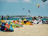 Faire du kitesurf en Grèce