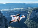 Les Aigles des Alpes : les basejumpers défient le vide en Suisse