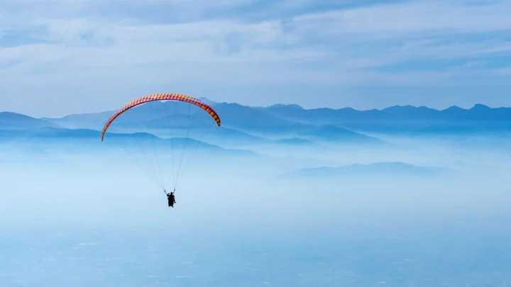 Choisir sa sellette de parapente : guide complet 2026