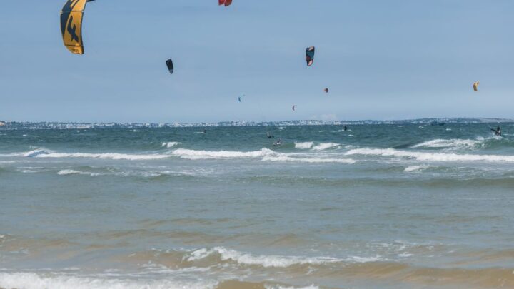 Kitesurf en Île-de-France : spots secrets et urbains 2026