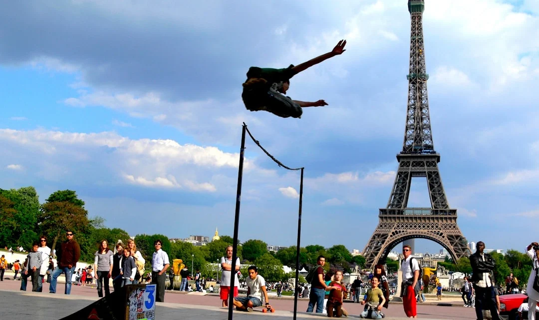 Base Jump Urbain en France : Spots & Réglementation 2026