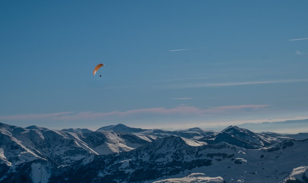 Parapente en hiver : tenue thermique et gestion humidité Parapente en hiver : tenue thermique et gestion humidité