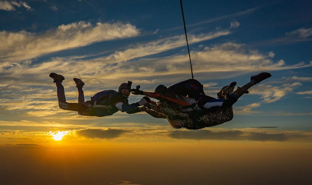 Wingsuit acrobatique en France : formations et niveaux