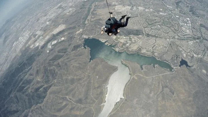 Wingsuit prix 2026 : neuve vs occasion, quel budget prévoir ?